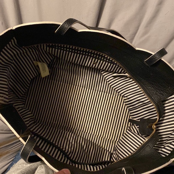 Kate Spade large black&white Scalloped Purse - Picture 2 of 2